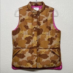 Free Assembly Women’s Small Camouflage Puffer Vest with Pink Lining